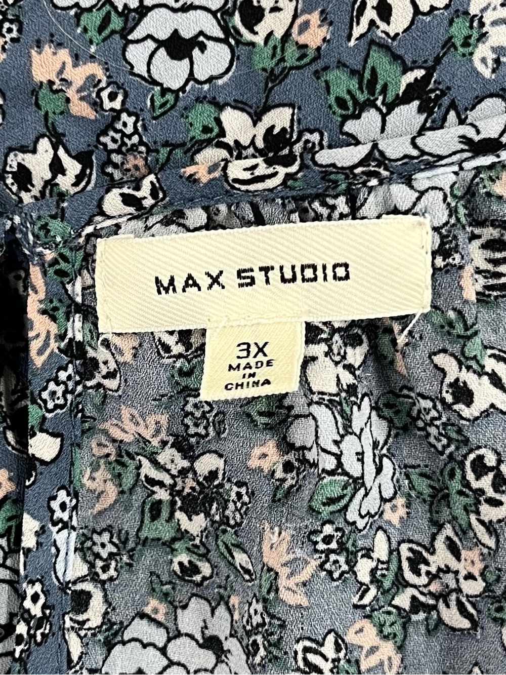 Max Studio ruched-sleeve blouse size 3X - Picture 7 of 9